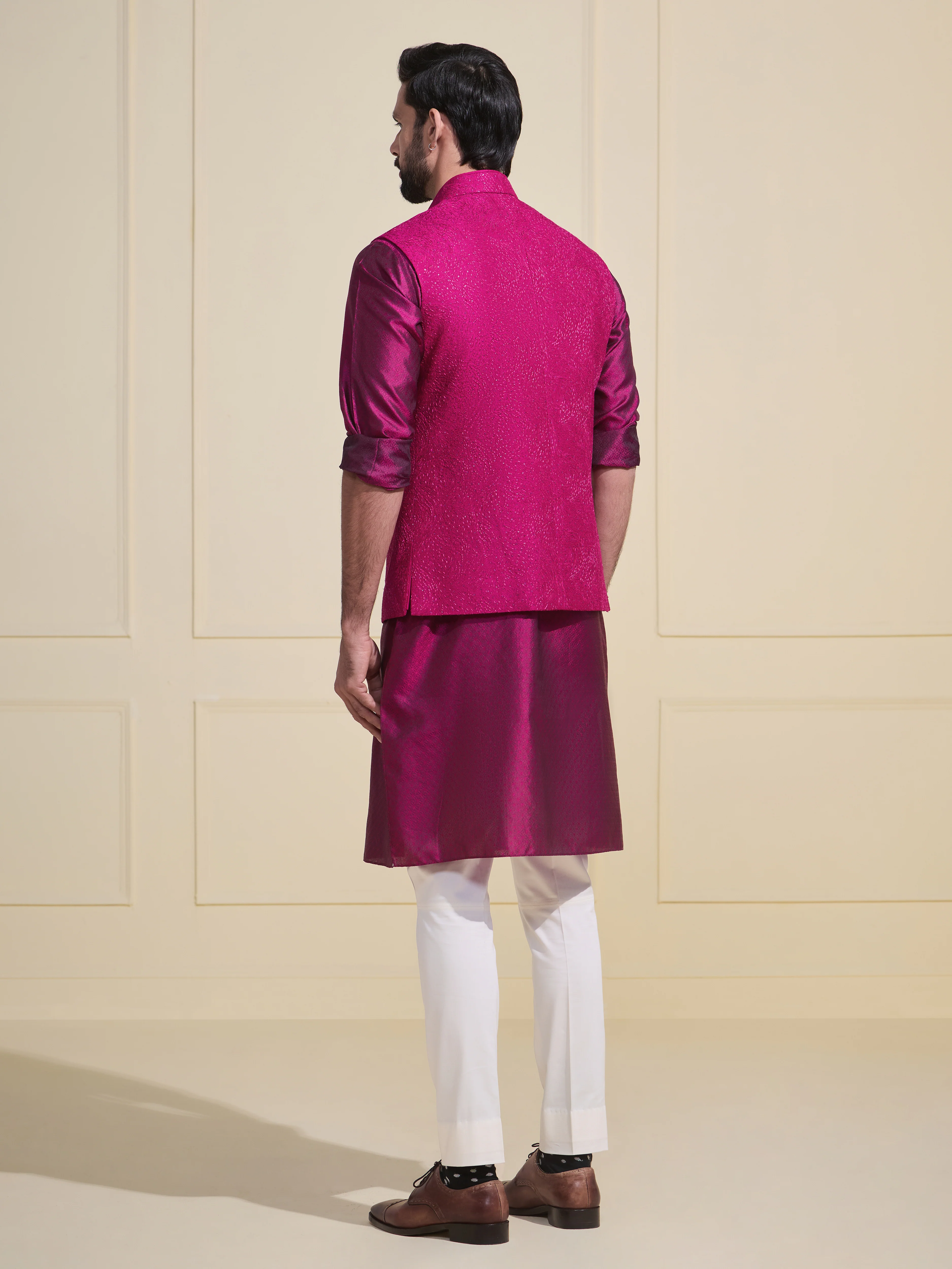 ROSEWOOD SPLENDOR: DAZZLING RANI GLOW WAISTCOAT - Image 3